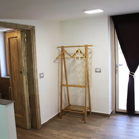 Casa Di Ivana Carini