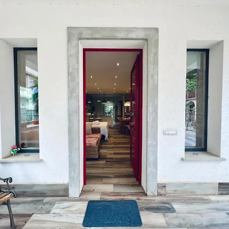 Casa Di Ivana * קאריני